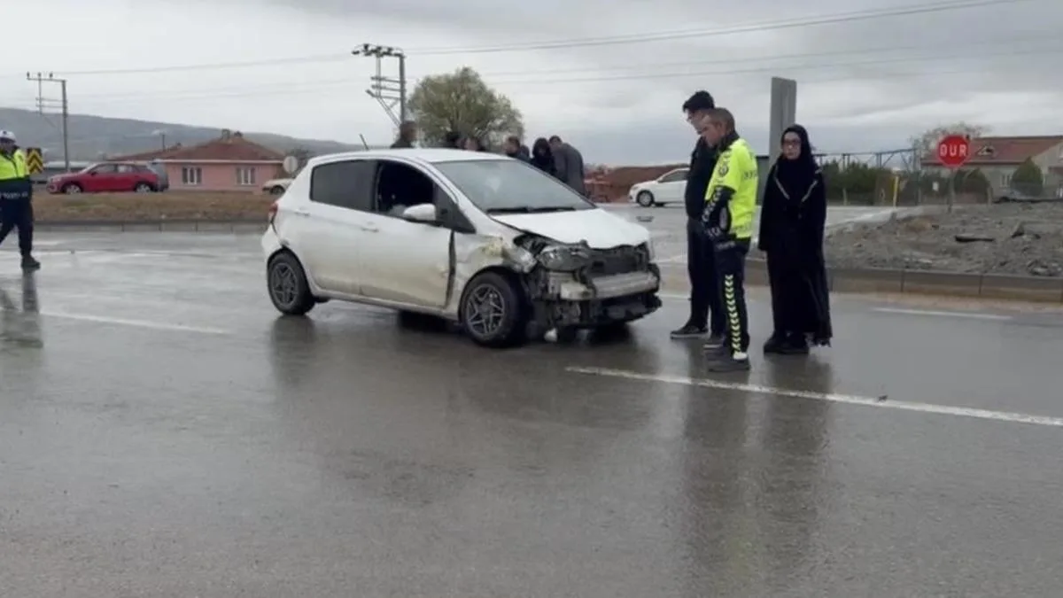 Eskişehir’de Yağışlı Havada Trafik Kazası!
