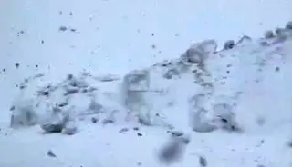 Hakkari’de mayıs ayında kar yağışı