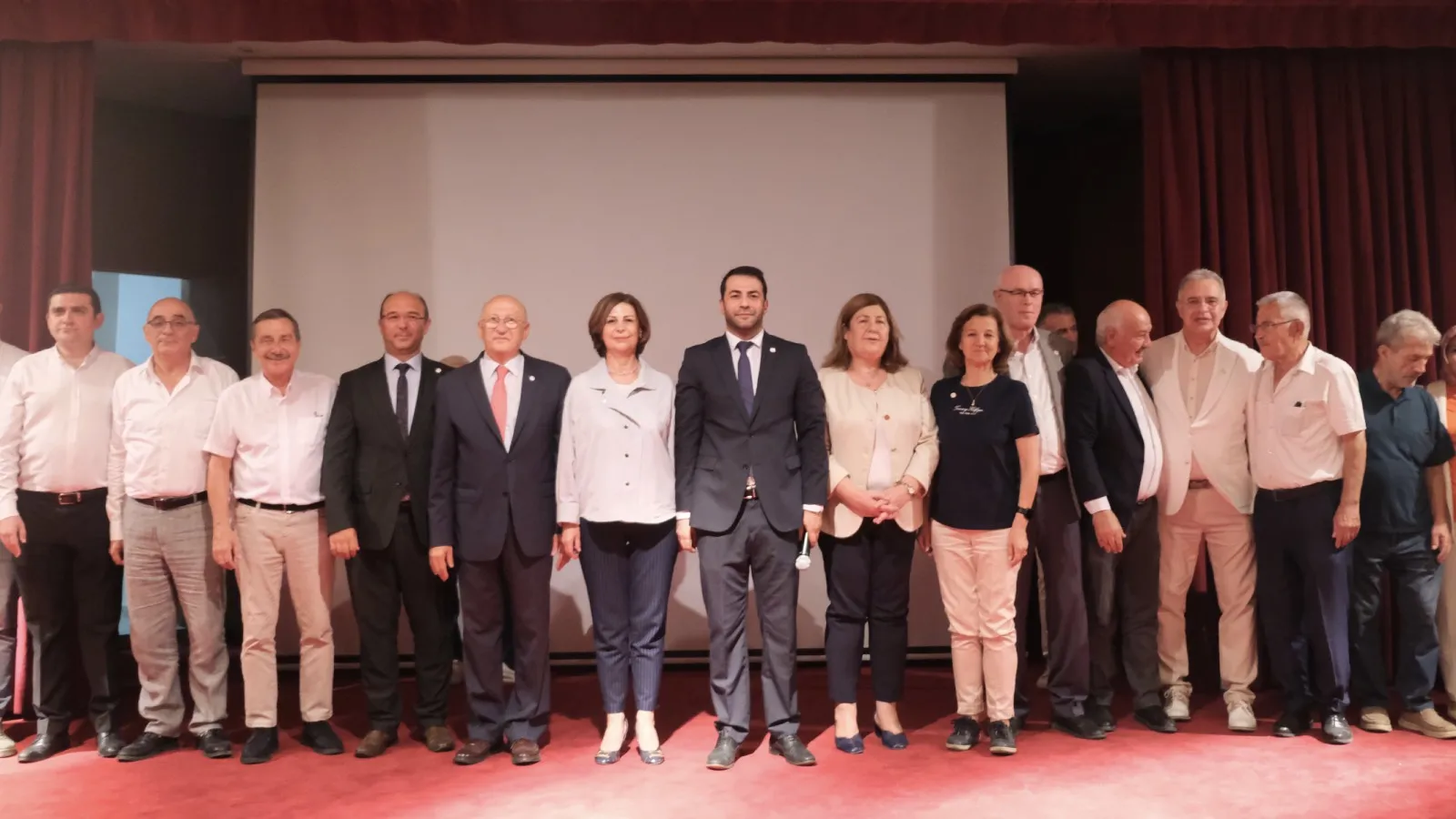 Eskişehir’de Yeni Parti Rozet Töreni Coşkusu!