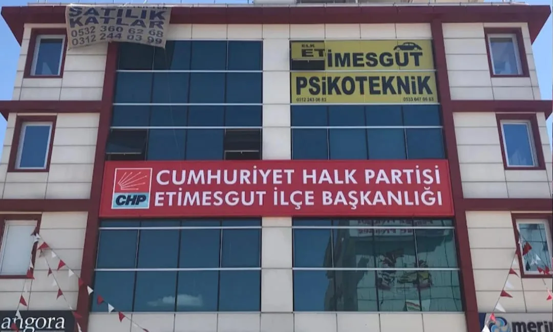 Etimesgut’ta Kongre: Eski Sorunlar, Yeni Hayal Kırıklıkları