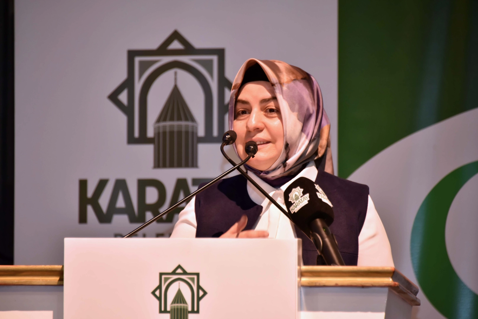 Evlilik Akademisi, Çiftlere İletişim Eğitimi Veriyor!