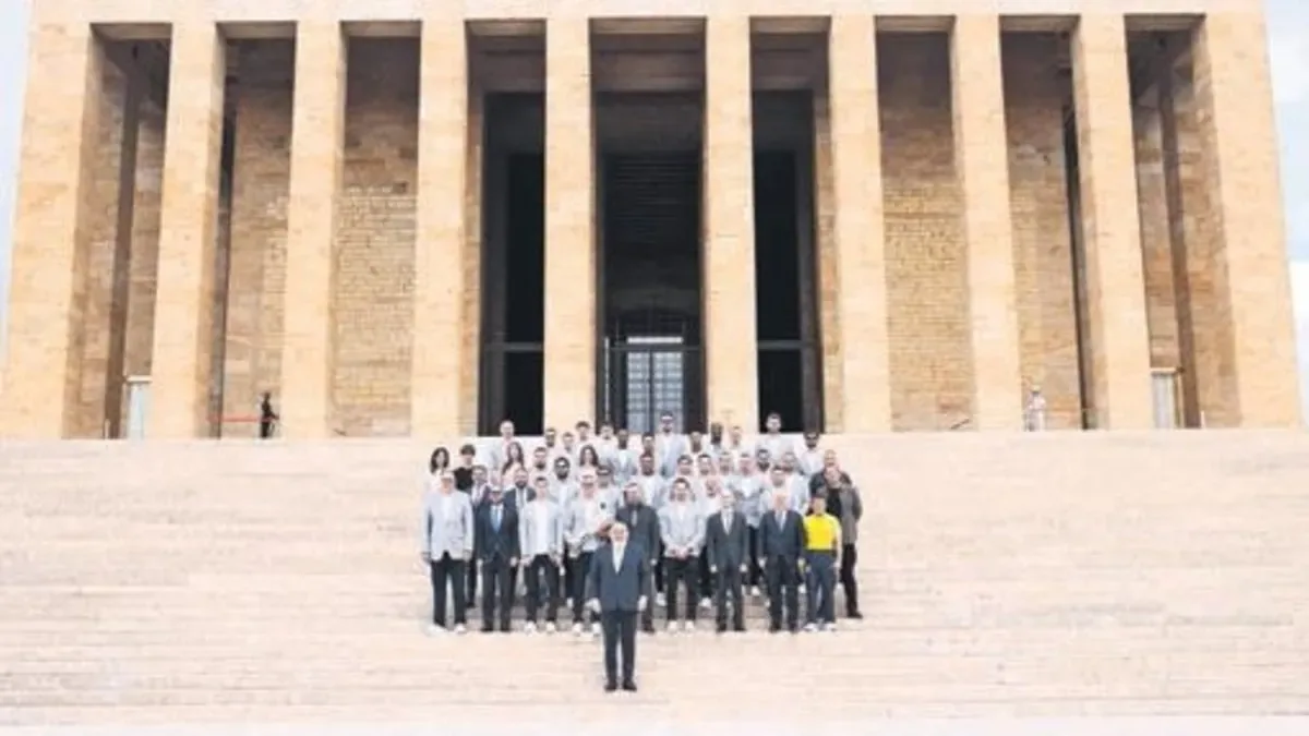 F.Bahçe, Anıtkabir’de EuroLeague zaferini kutladı!