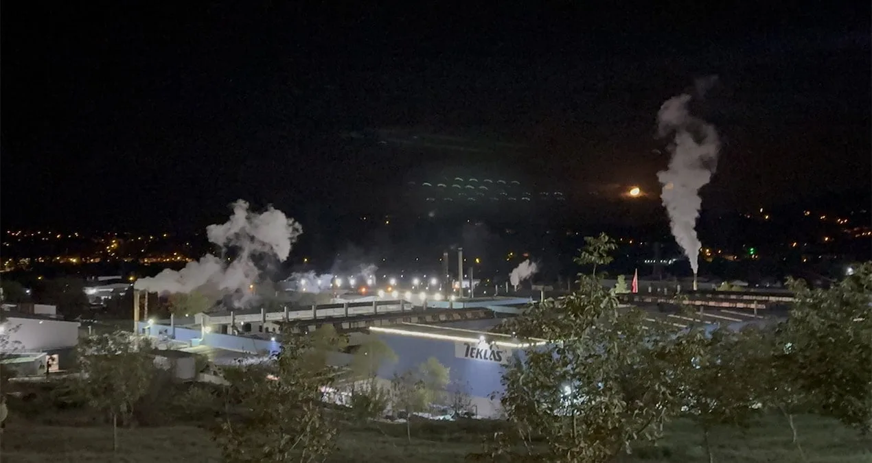 Fabrikada Gaz Sızıntısı: 32 İşçi Hastaneye Kaldırıldı