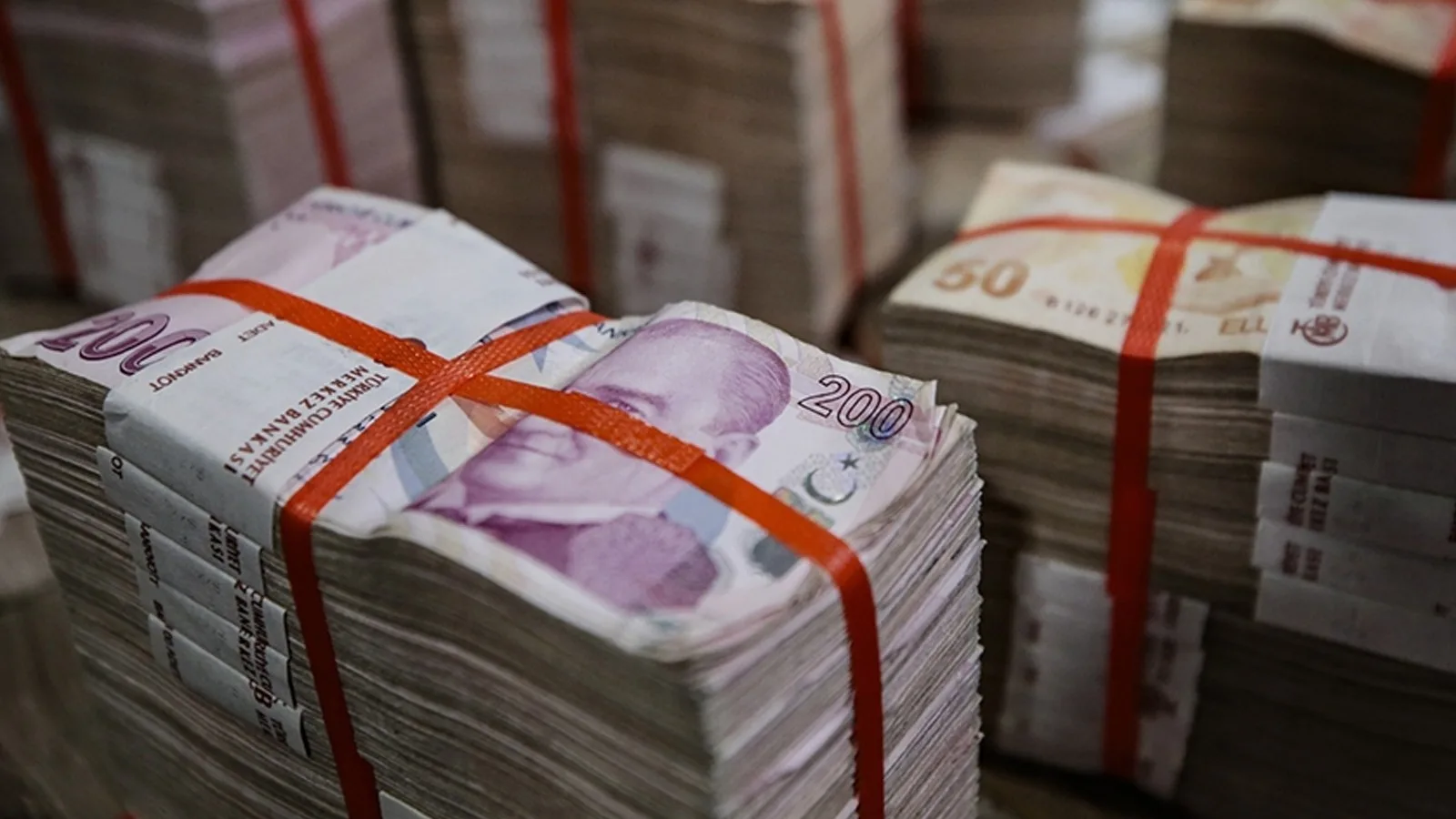 Fahiş Fiyat Artışlarına 289 İşletmeye Cezalar!