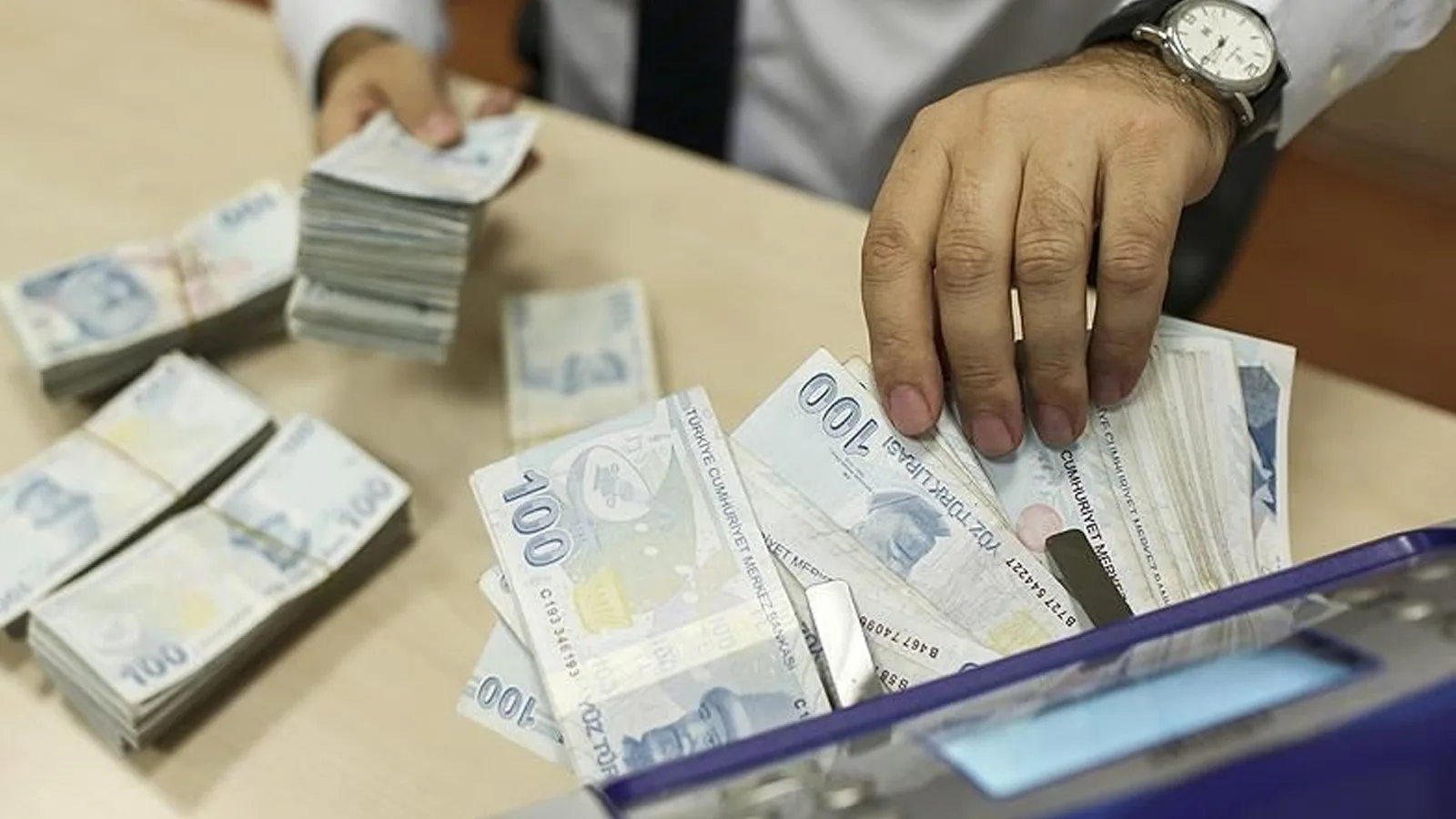 Faizsiz Kredi Yarışı: 100 Bin TL Fırsatları!