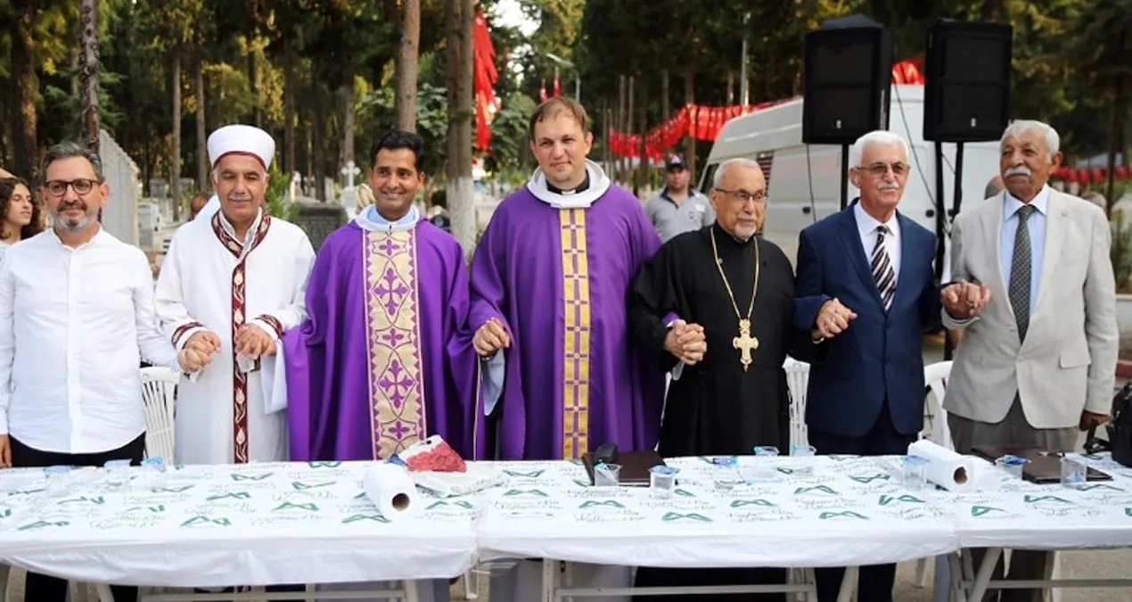 Farklı Dinlerden Birlik Mesajı Mersin’de Verildi