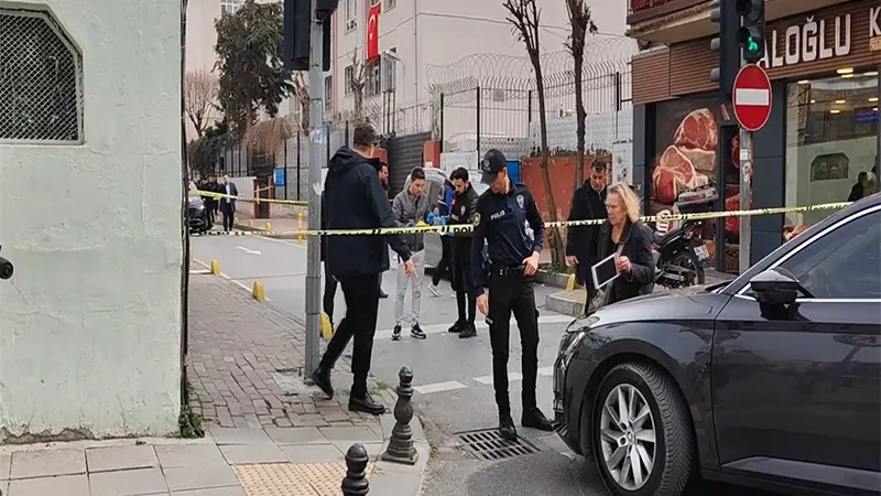 Fatih’te Boşanma Kavgası: Kadın Sokak Ortasında Öldürüldü