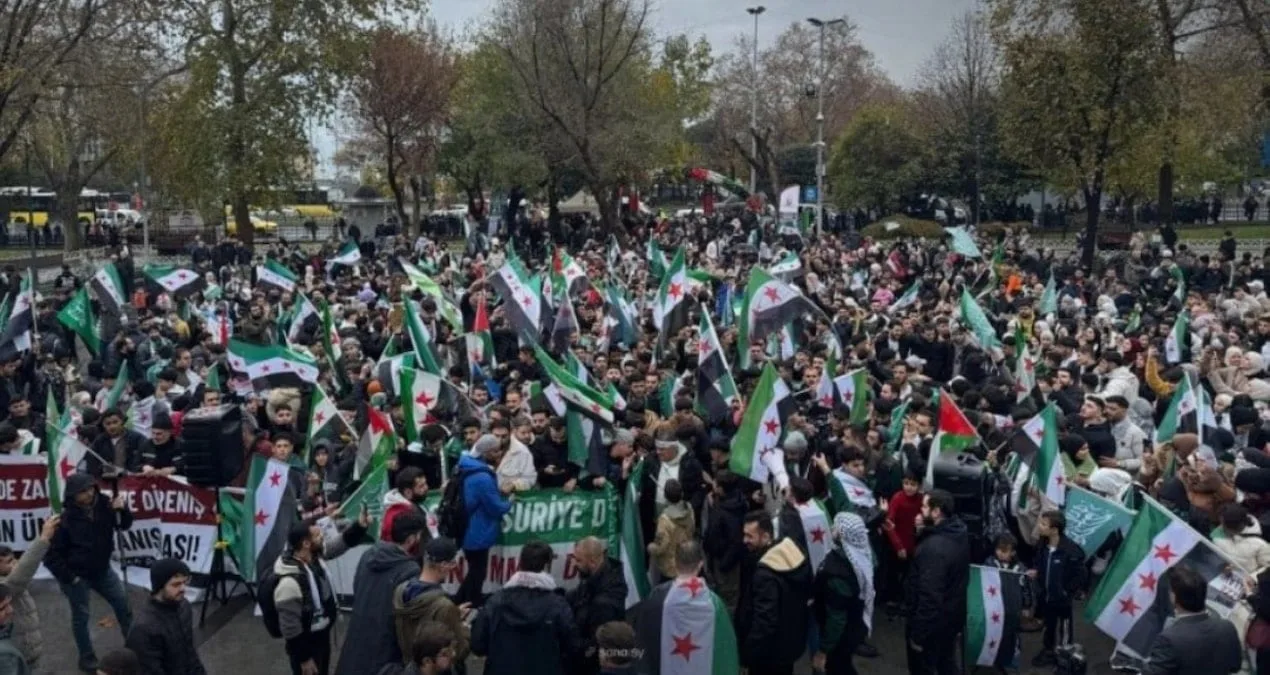 Fatih’te Suriyelilerden Esad Kutlaması Şoku!