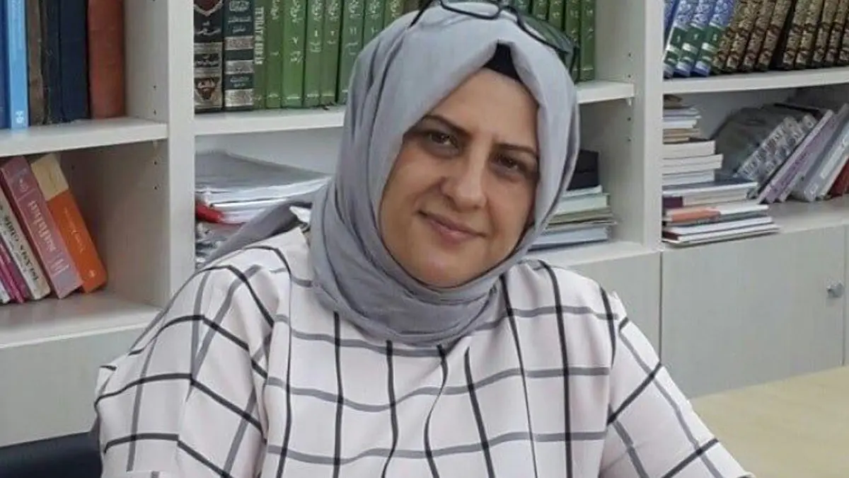 AK Parti deki görevlerinden istifa eden Fatma Betül Sayan Kaya nın yerine gelen kişi belli oldu: Ömer Çelik duyurdu 2