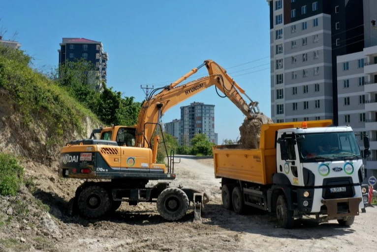 Fatsa’da Yol Genişletme Çalışmaları Devam Ediyor!