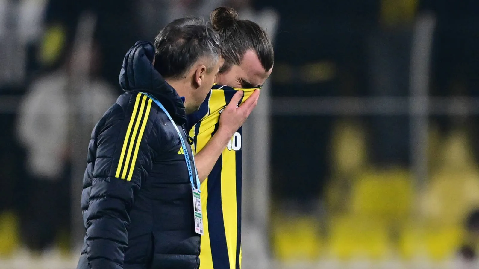 Fenerbahçe, Çağlar Söyüncü ile vedalaşıyor!