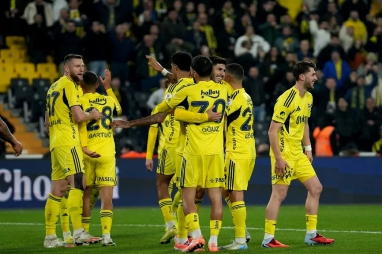 Fenerbahçe, Konyaspor’u 4-0 ile geçti!