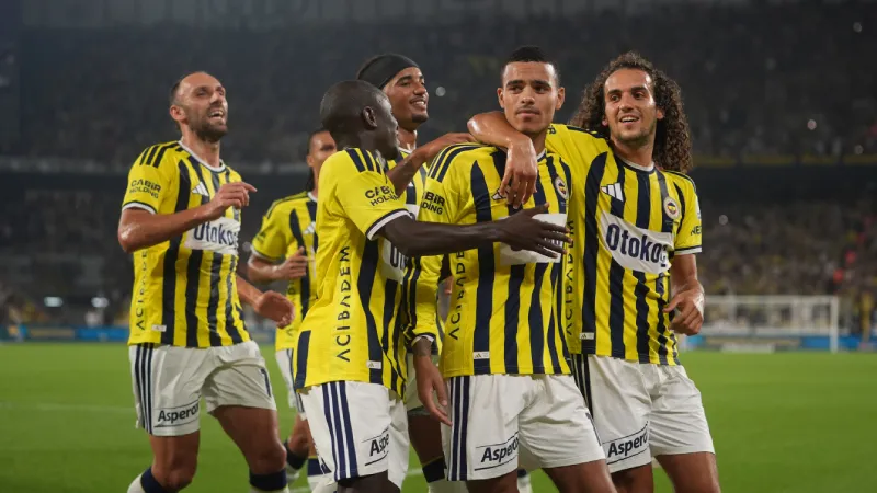 Fenerbahçe, Lyon’u geçip Devler Ligi’ne!
