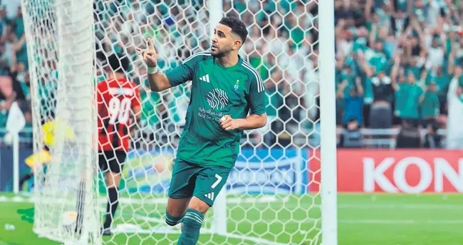 Fenerbahçe’nin Transfer Hedefleri: Mahrez ve Bailey!