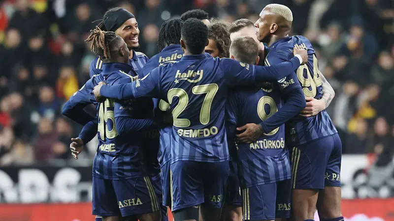 Fenerbahçe, Rizespor’u Ağırlıyor: Kritik Maç!
