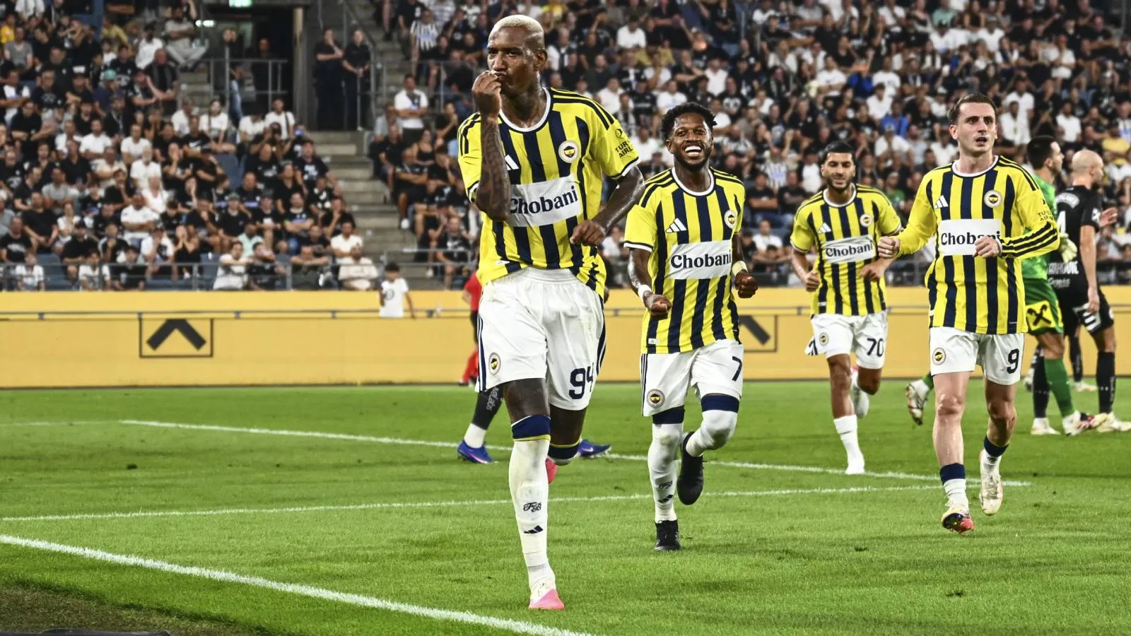 Fenerbahçe, Sturm Graz’ı Geçerek Play-Off’ta!