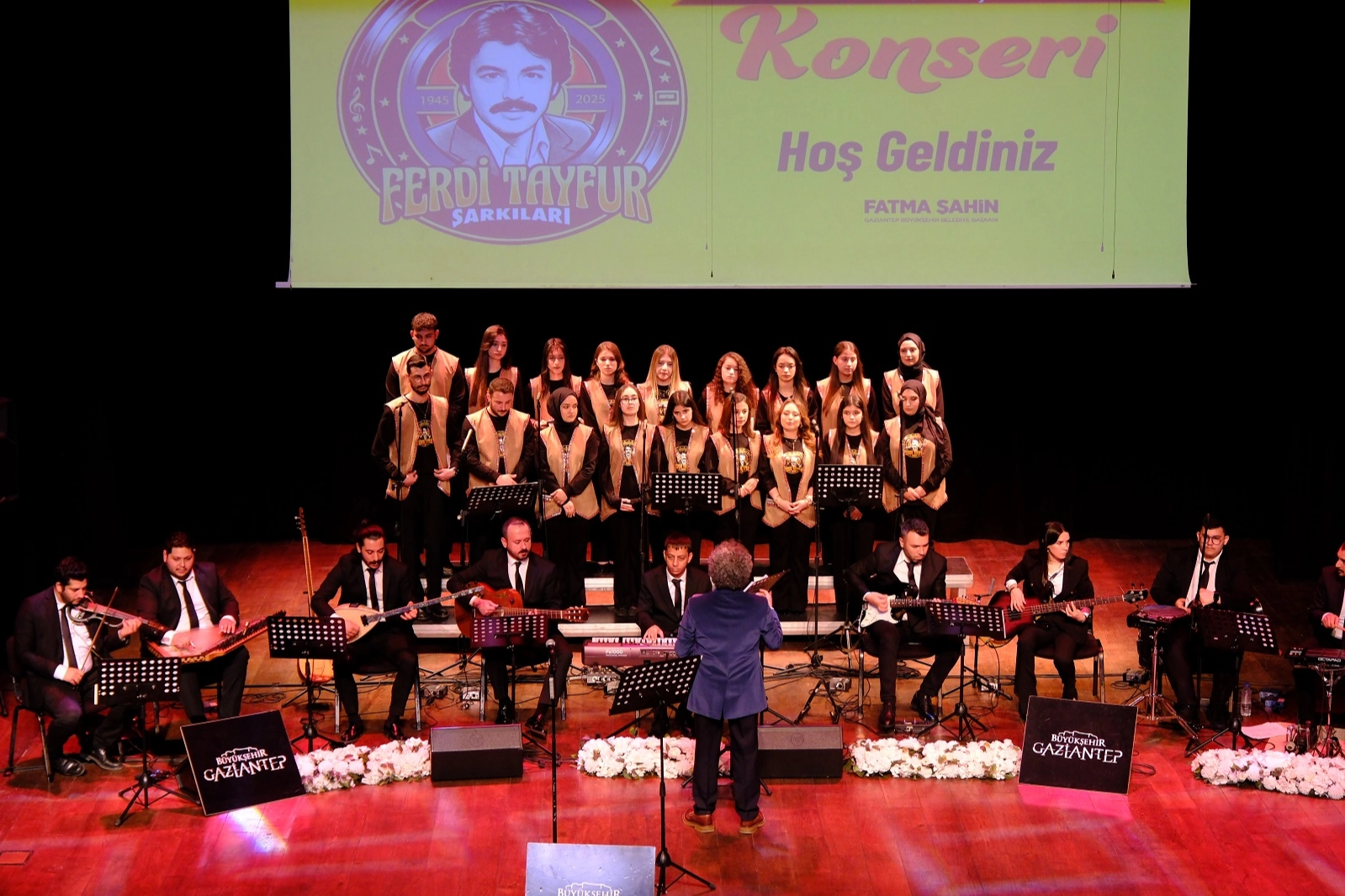 Ferdi Tayfur Anısına Duygu Dolu Konser