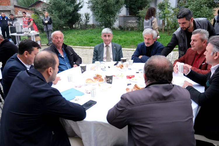 Ferizli’de Mahalle Gönüllüleri İhtiyaçları Tespit Etti