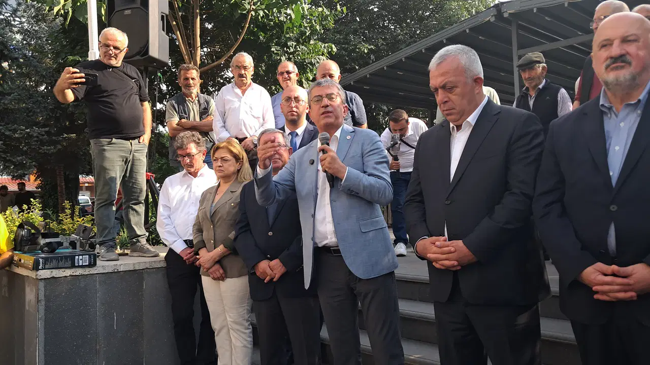 Ferman Padişah’ın, Meydanlar Bizimdir!