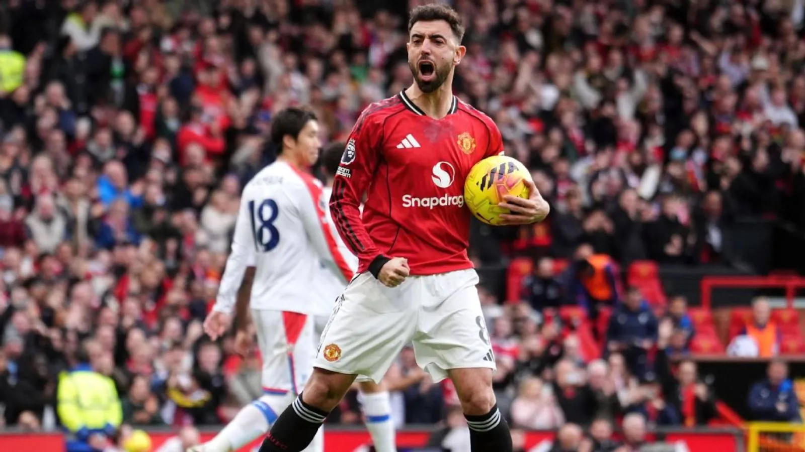 Fernandes Tarihe Geçti, United Fark Attı!