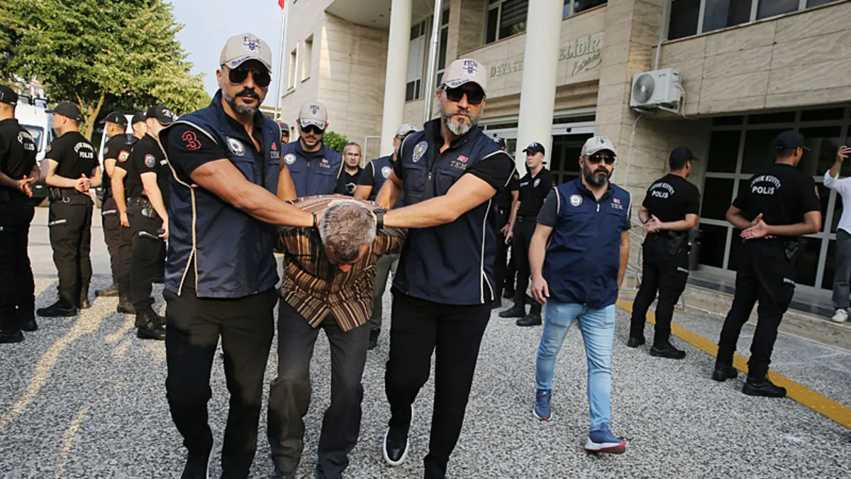 FETÖ’cülere Lojistik Destek Skandalı!