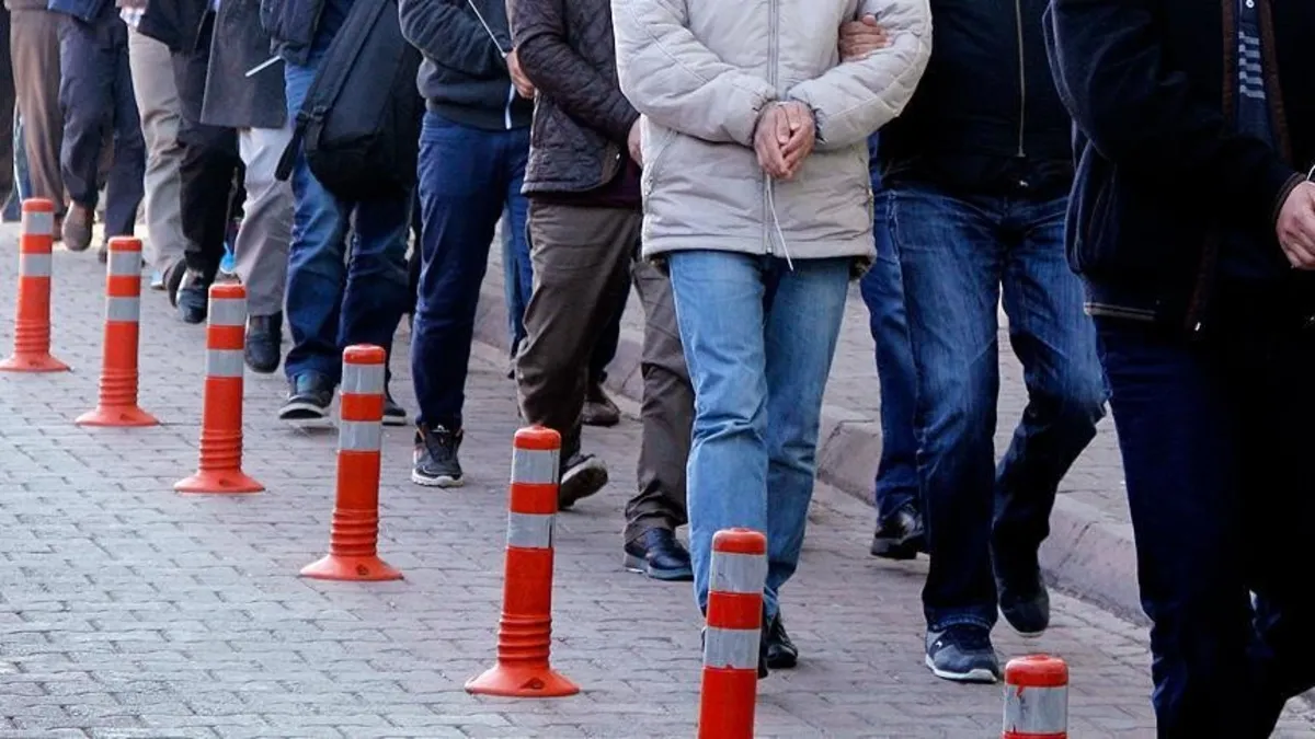 FETÖ Operasyonu: 20 Şüpheli Gözaltına Alınıyor