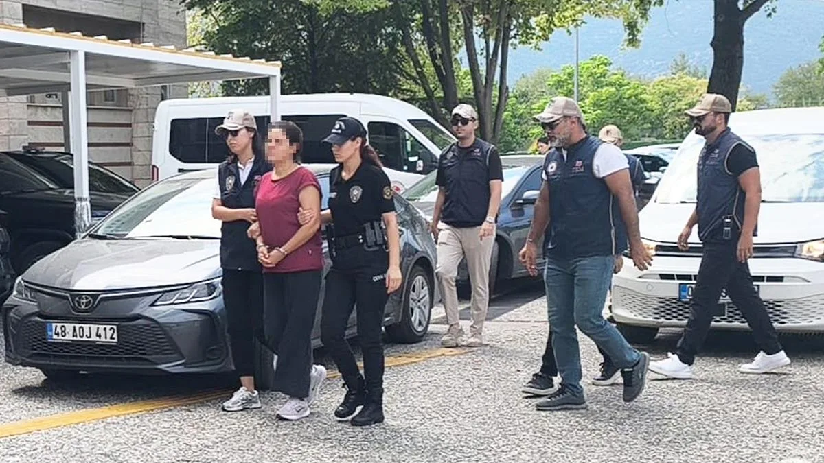 FETÖ Operasyonu: Yüzbaşı’nın Ablası Tutuklandı