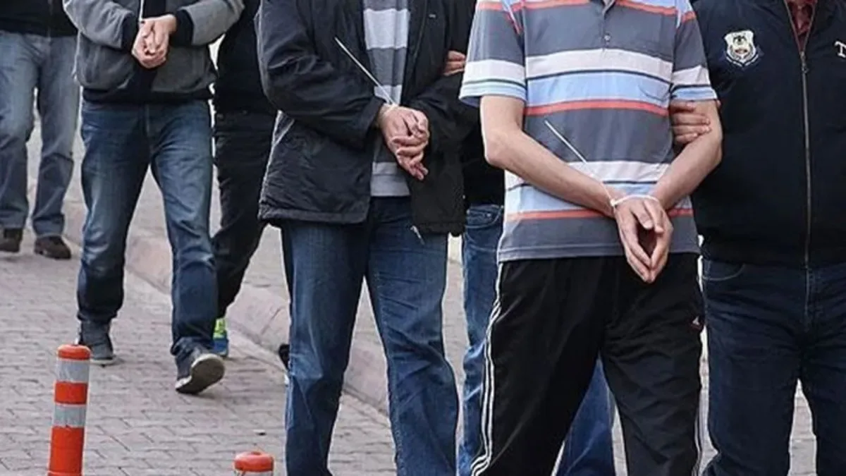 FETÖ Operasyonunda 176 Asker Gözaltına Alındı