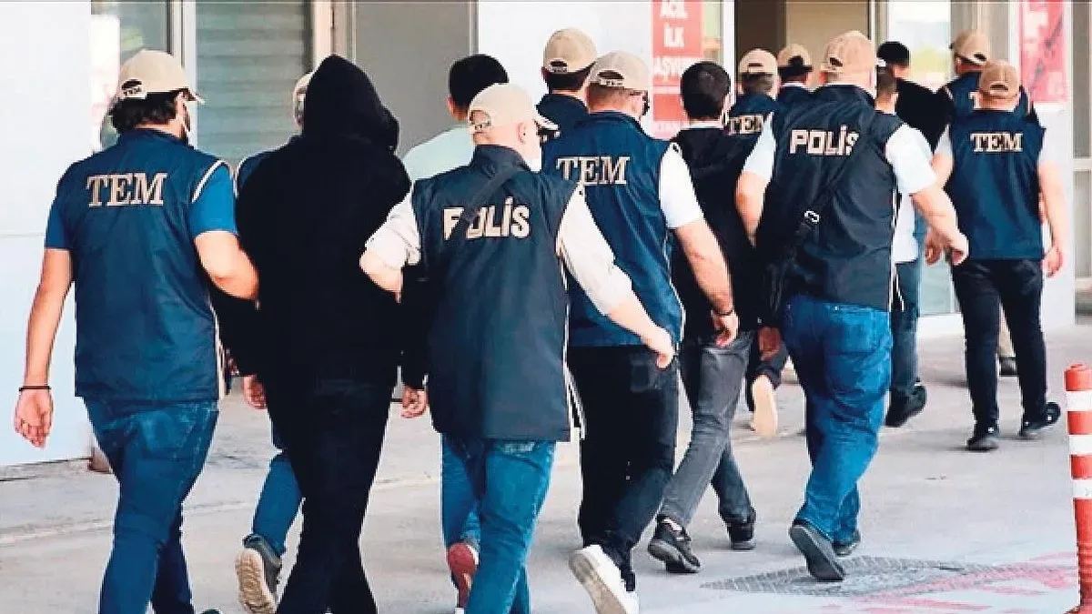 FETÖ Operasyonunda 63 Asker Gözaltına Alındı!