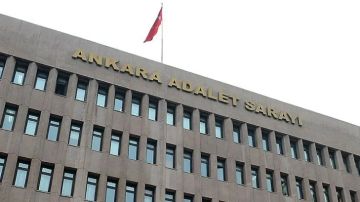 FETÖ/PDY’ye Operasyon: 8 Gözaltı ve Para Ele Geçirildi