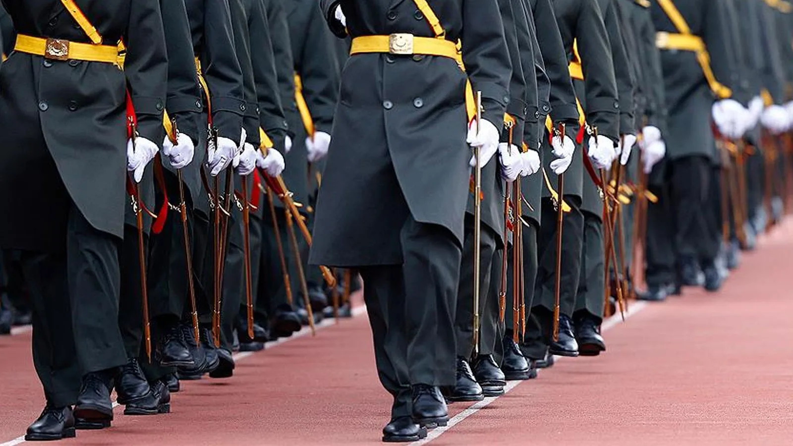 FETÖ Soruşturmasında 176 Asker için Gözaltı Kararı!