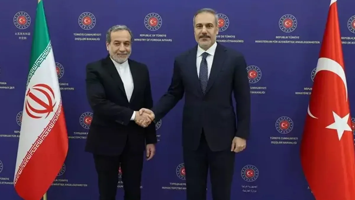 Hakan Fidan ve Abbas Arakçi