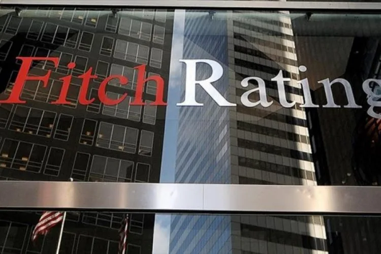 Fitch, Fransa’nın Kredi Notunu Düşürdü!