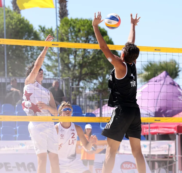 Foça’da Gençler, Avrupa Voleybol Şampiyonası’nda!