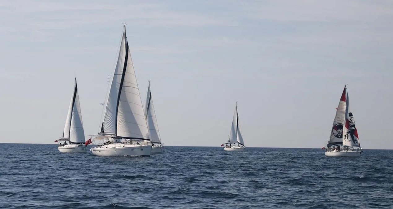 Foça’da Yelken Şenliği: Ege’nin Dostluk Rüzgarı