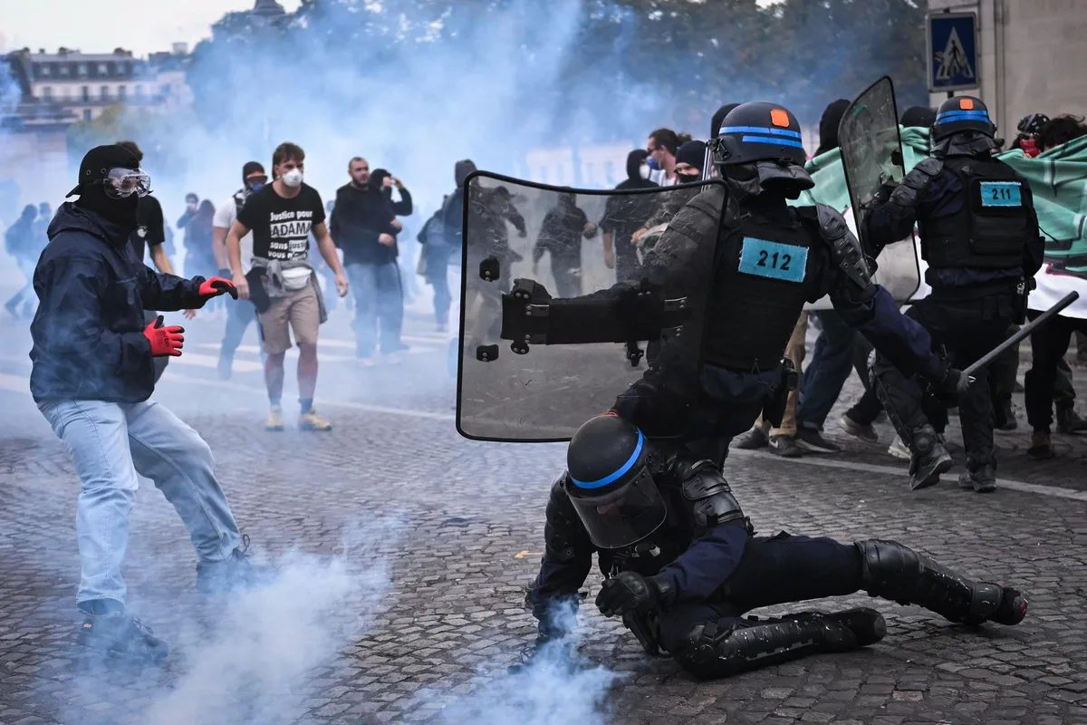Fransa’daki Öğrenci Protestolarında 160 Bin Kişi Yürüdü