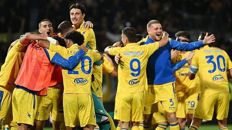 Frosinone ve Venezia, Serie A’ya Yükseldi!