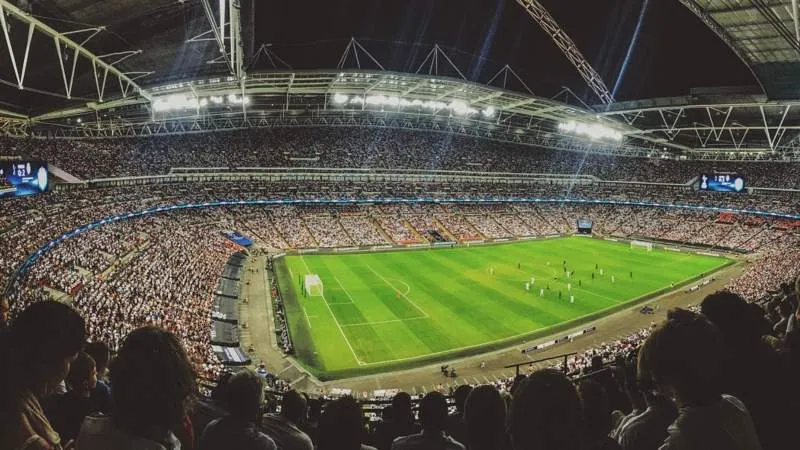 Futbol: Duygusal Bağlantı ve Siyasi Manipülasyon