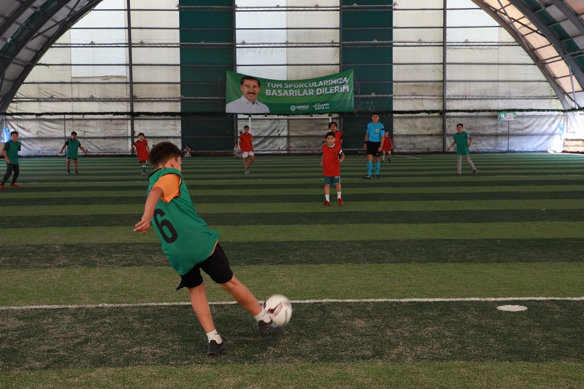 Futbol Turnuvası’nda 676 Öğrenci Ter Döküyor!