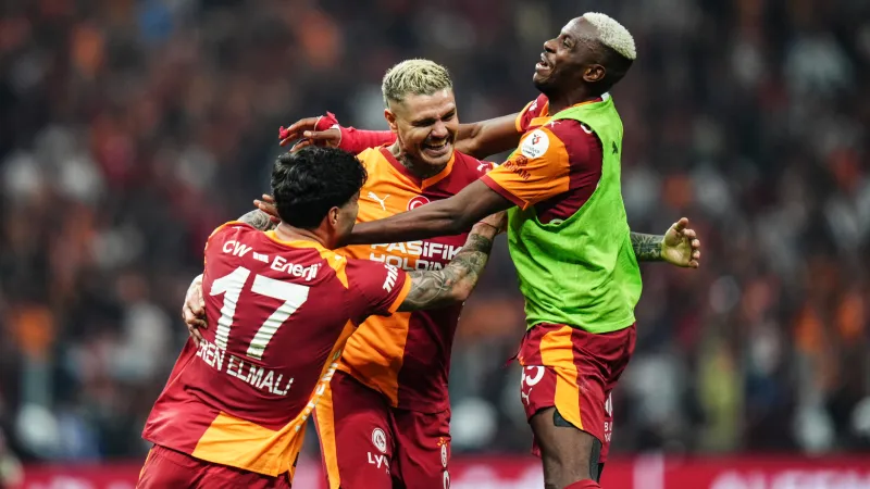 <p>Galatasaray Futbol Takımı, Trendyol Süper Lig'de 26. kez şampiyonluk elde etti. Spor yazarları, sarı-kırmızılıların bu başarılarını kaleme aldı. İşte yazarların görüşleri:</p>