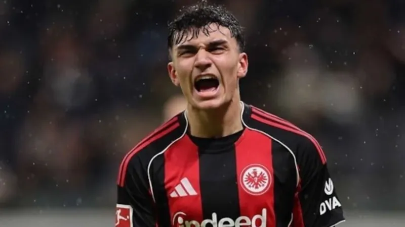 Galatasaray’dan Can Uzun için 35 milyon Euro teklif!