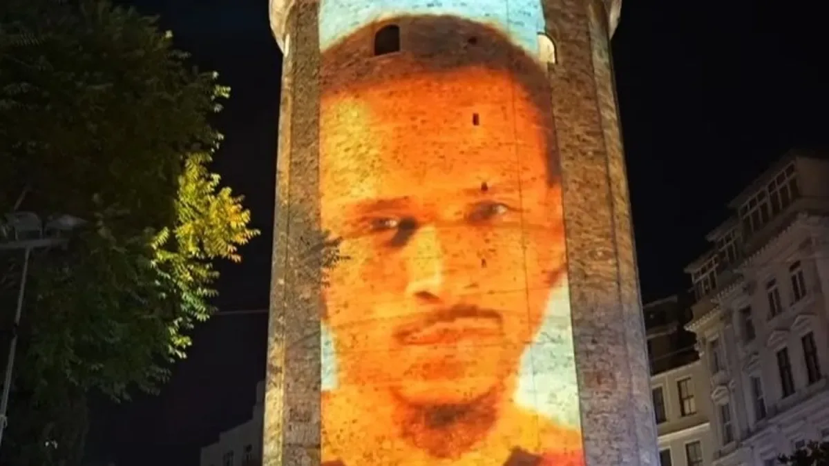Galatasaray’dan Işık Şovu ve Gizemli Yüz!