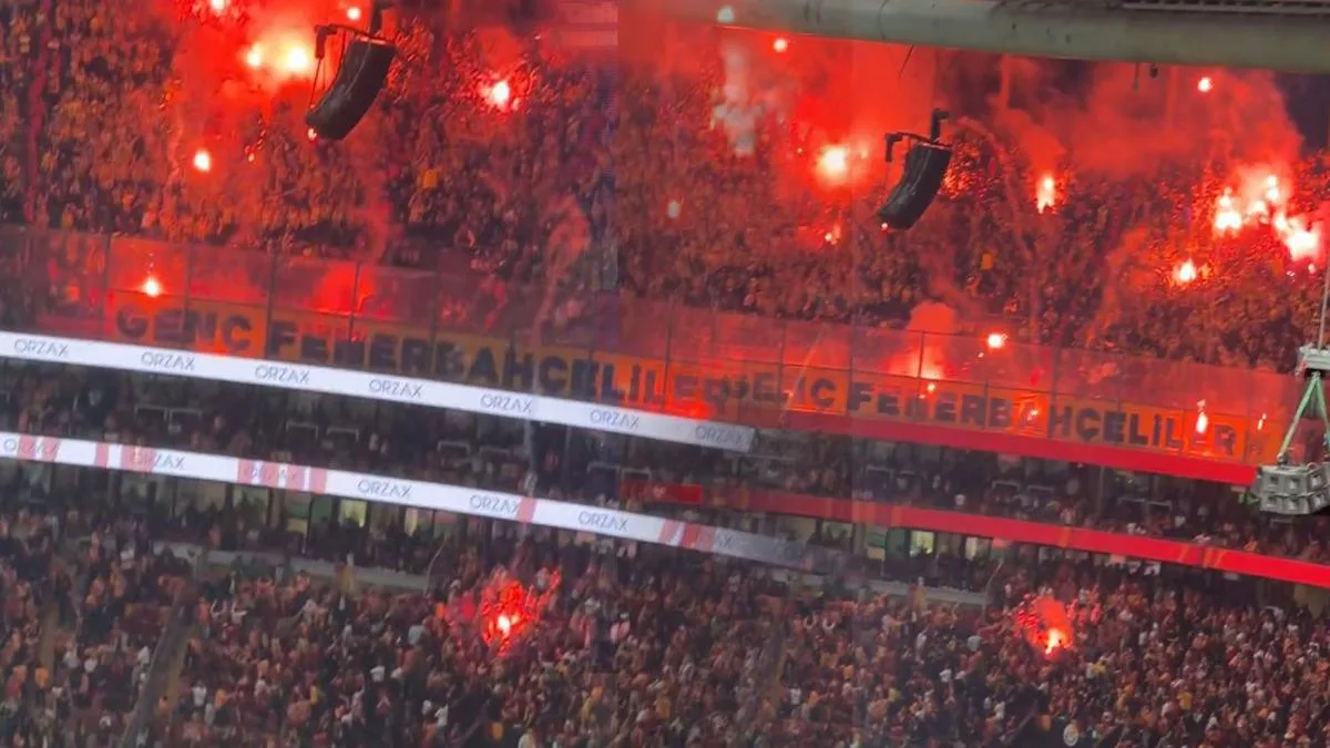 Galatasaray-Fenerbahçe Derbisinde Meşale Krizi!