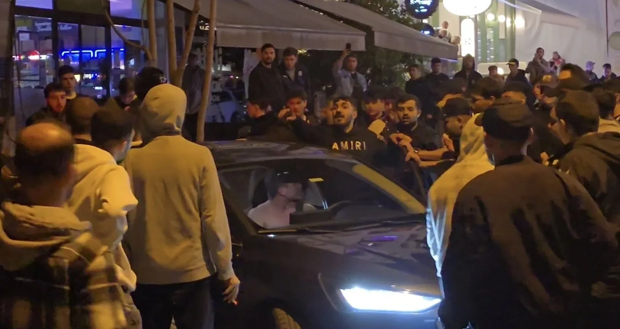 Galatasaray Konvoyuna Fenerbahçe’li Saldırı!