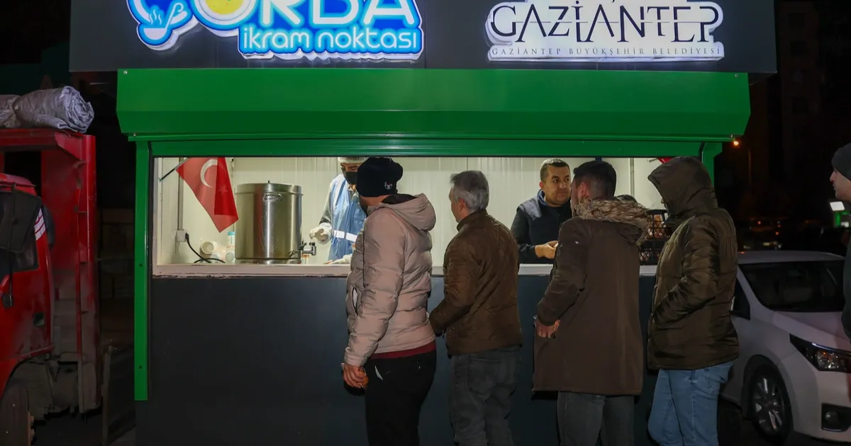 Gaziantep’te 39 Noktada Sıcak Çorba İkramı!