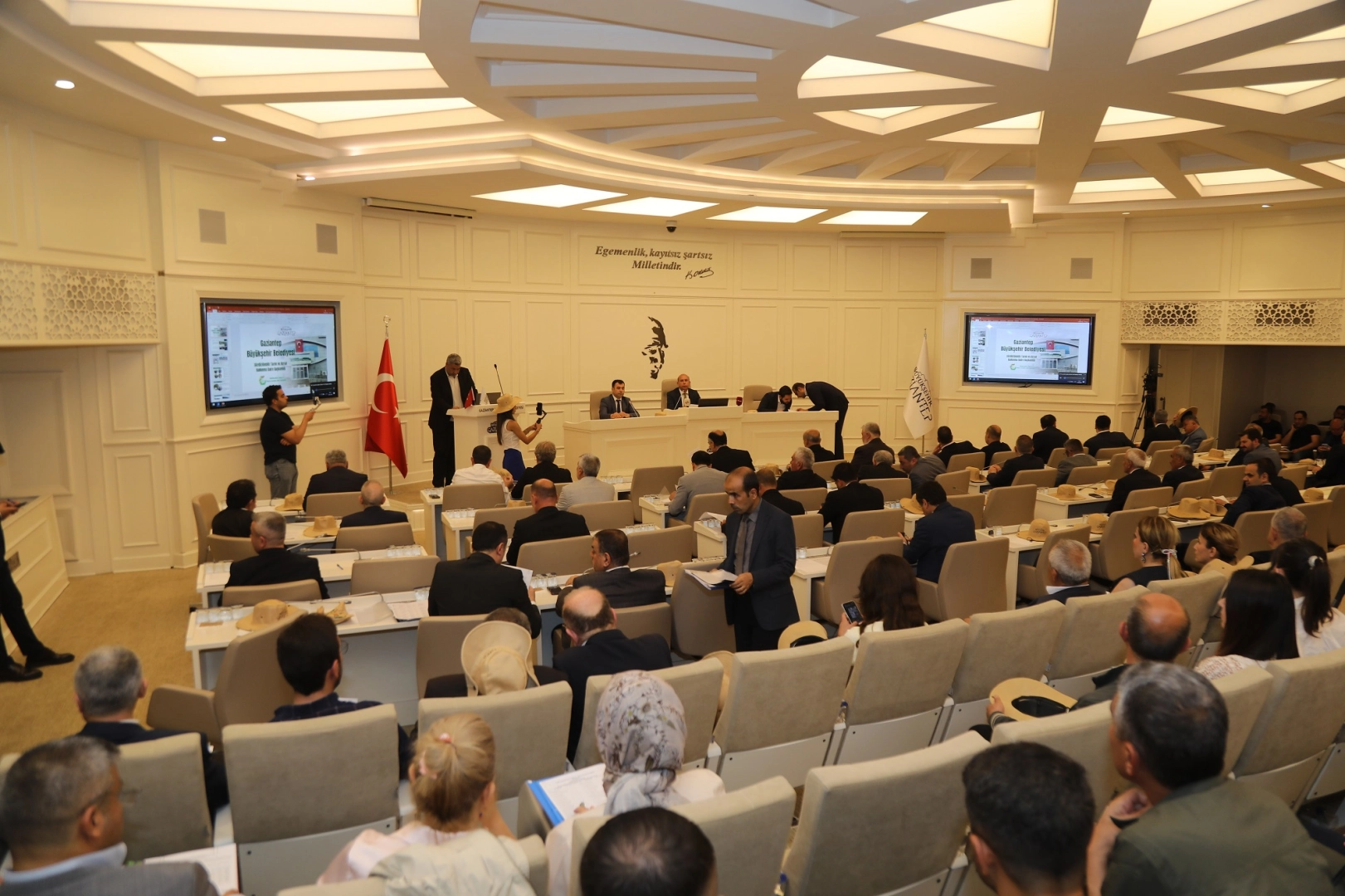 Gaziantep’te Çiftçilere Destek ve Su İndirimi!