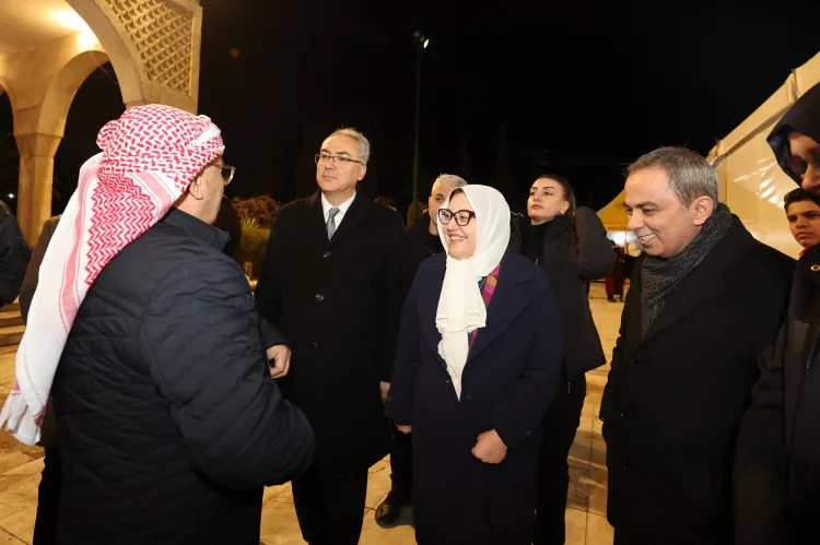 Gaziantep’ten Halep’e 10 Bin Kişilik İftar Sofrası