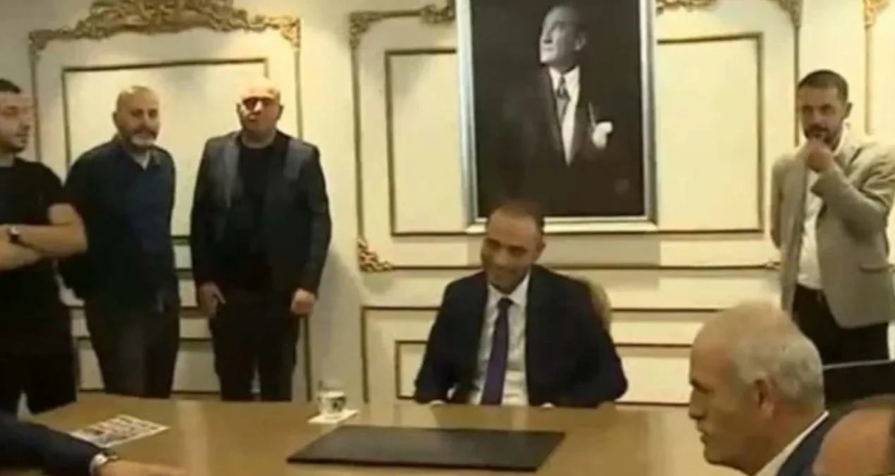 Gaziosmanpaşa’da AKP’li Başkanvekili Krizi!