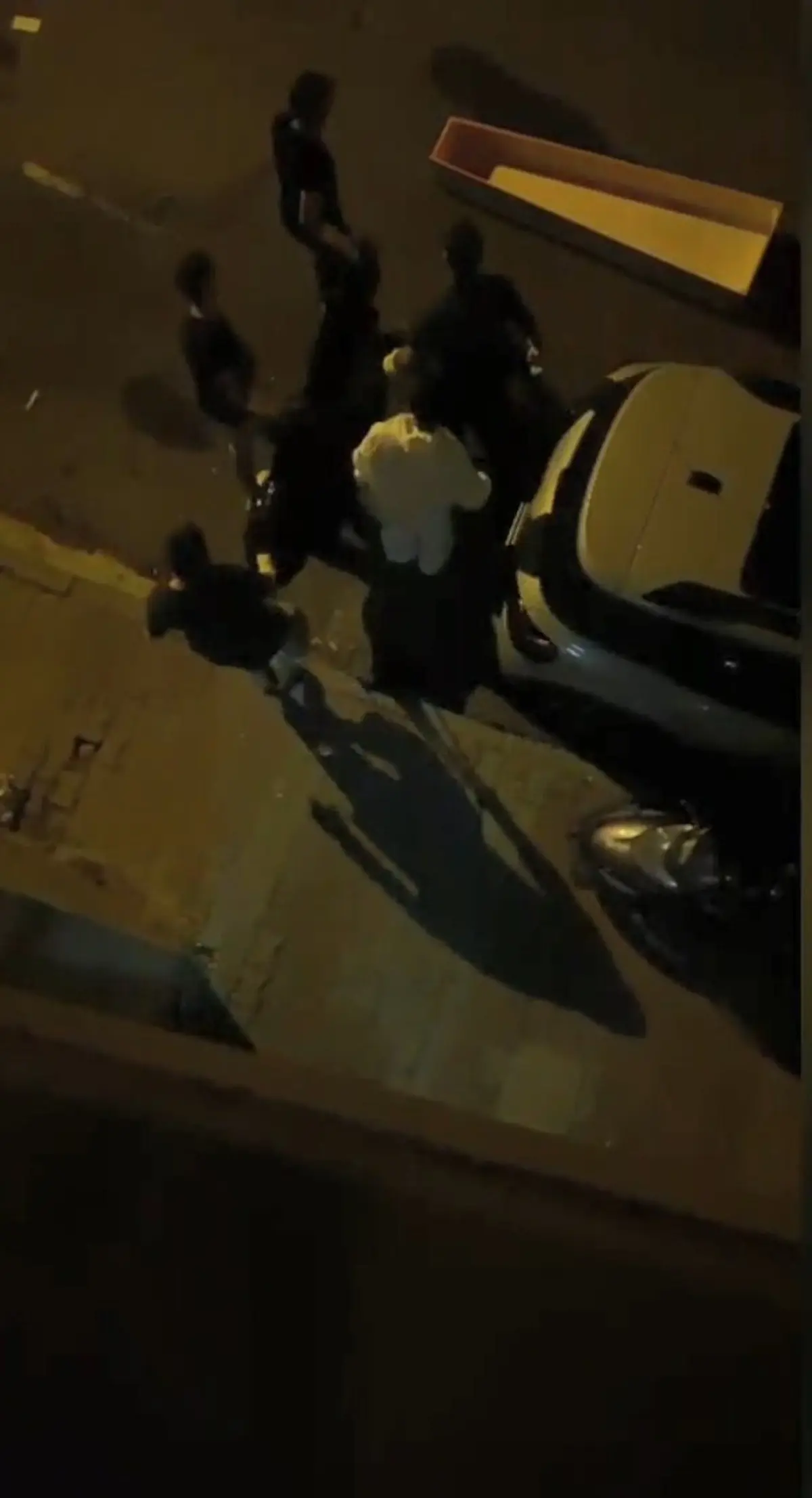 Kötü kokular korkunç gerçeği çıkardı! Kardeşinin cansız bedeniyle 1 hafta yaşamış 3