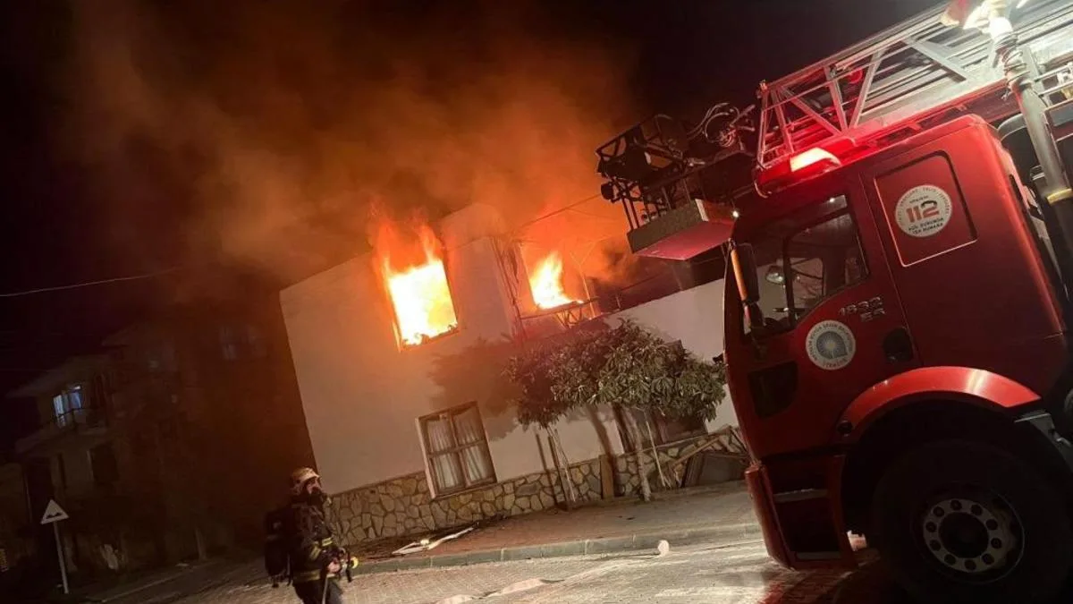 Gazipaşa’da Gece Yarısı Yangın: 2 Çocuk Hastanede